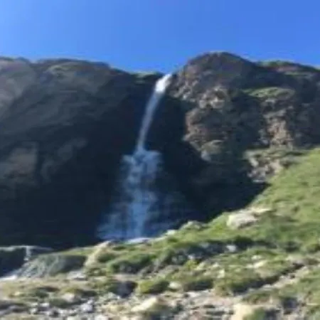 Casa Cervinia Shuss 2 アパート