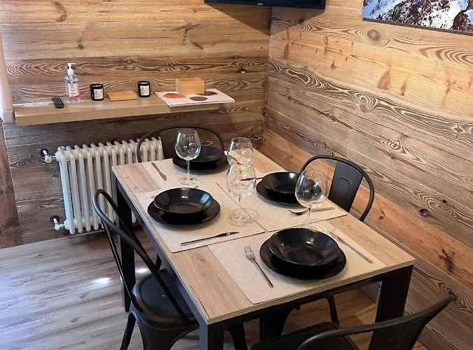 Casa Cervinia Shuss 2 דירה *