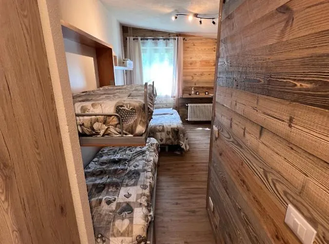 Апартаменти Casa Cervinia Shuss 2 *