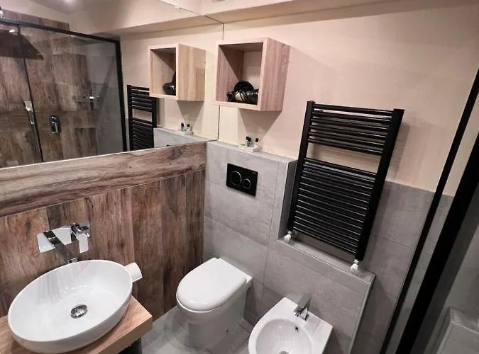 Апартаменти Casa Cervinia Shuss 2 *