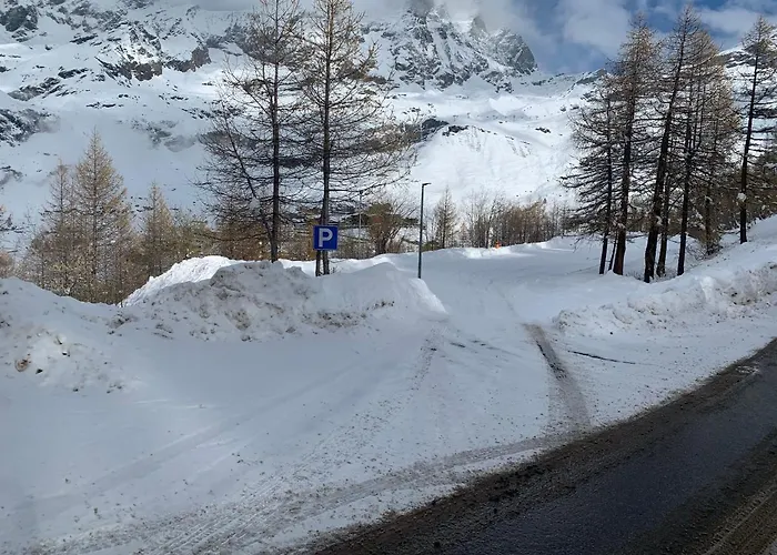 Апартаменти Casa Cervinia Shuss 2 *